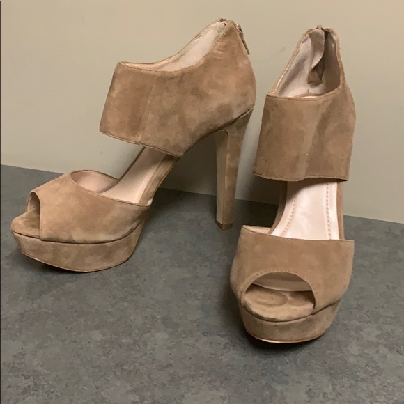 BCBGeneration Heel 7.5 Suede Tan - Picture 3 of 10